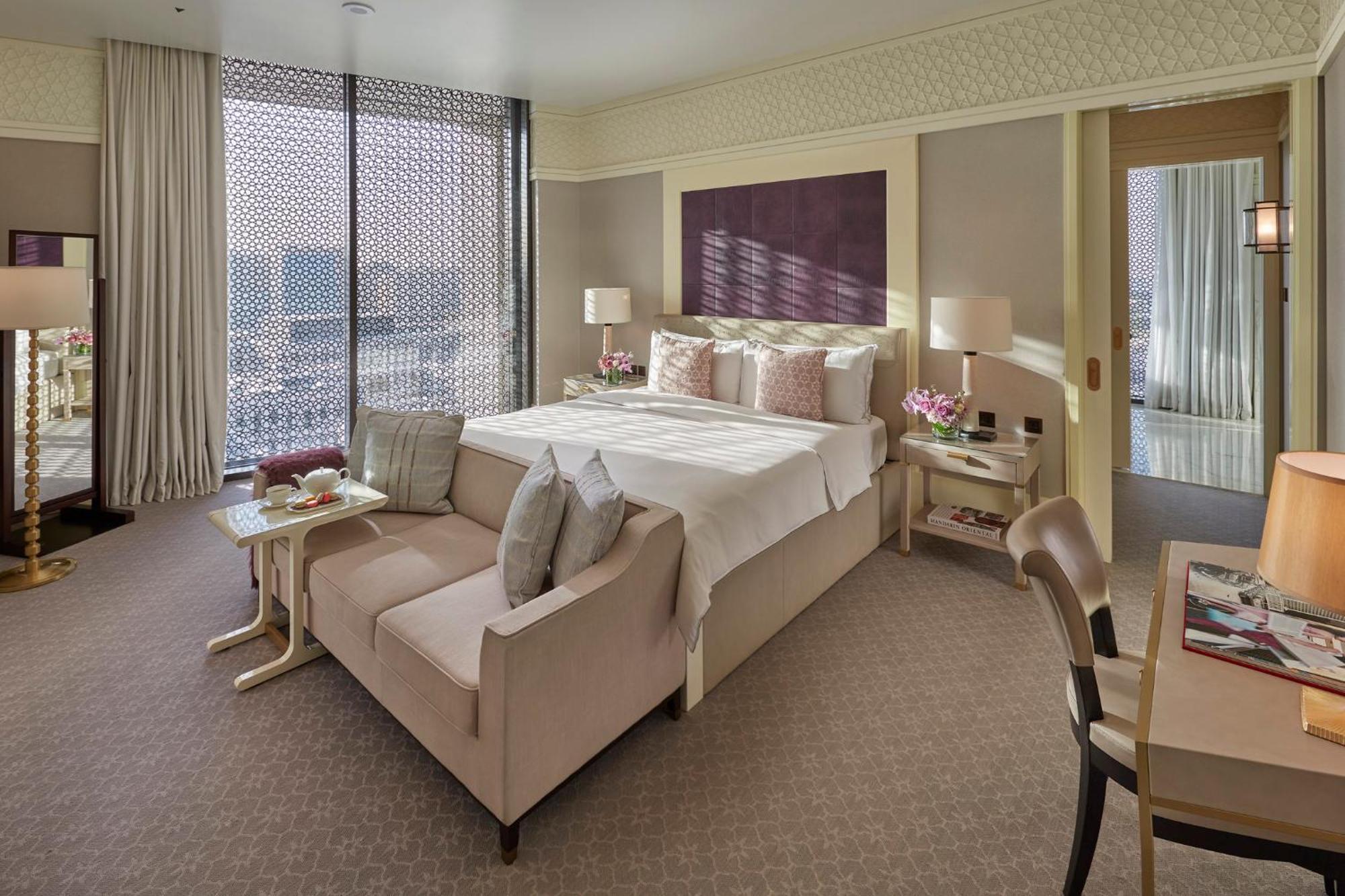 Mandarin Oriental, Doha Hotel Kültér fotó A bedroom at the hotel