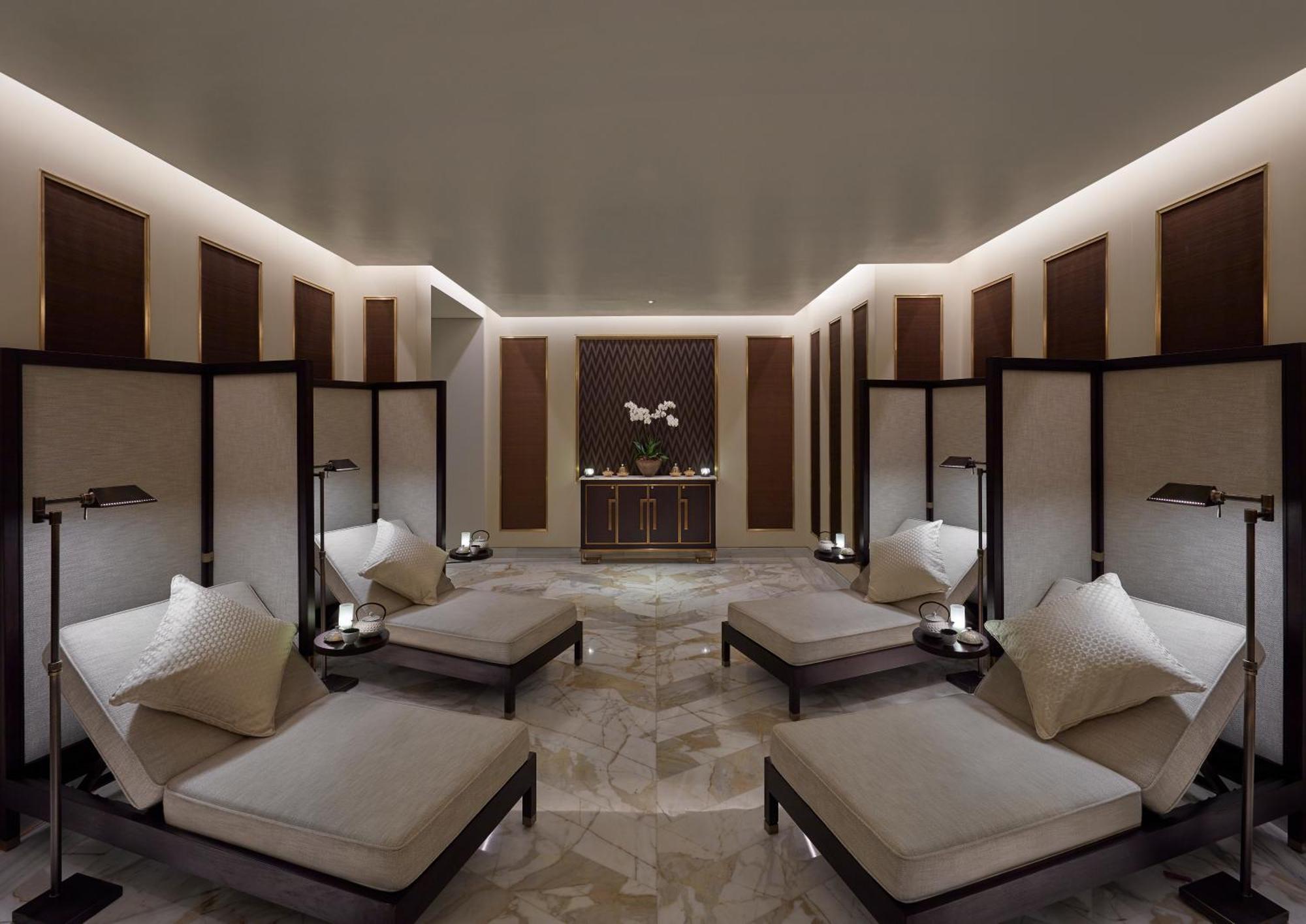 Mandarin Oriental, Doha Hotel Kültér fotó The spa at The Ritz-Carlton, Dubai