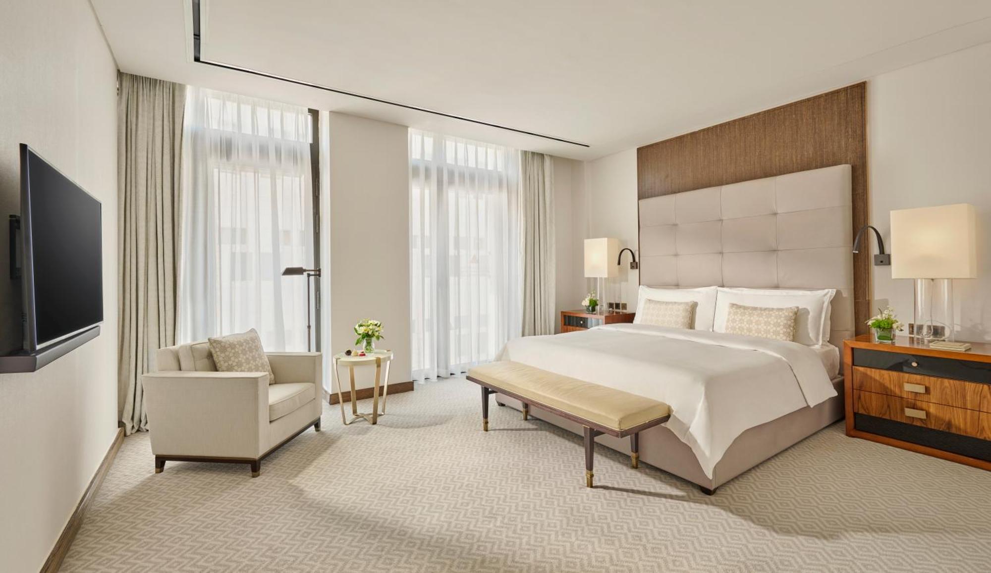 Mandarin Oriental, Doha Hotel Kültér fotó A bedroom at The Hari